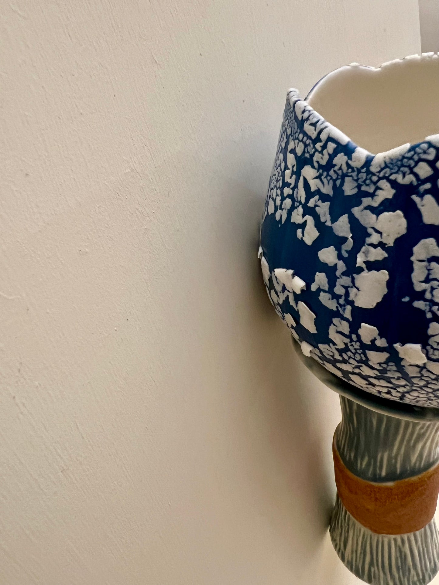 Crazy Wallflowers Vaso da parete - Blue Crawling Bloom