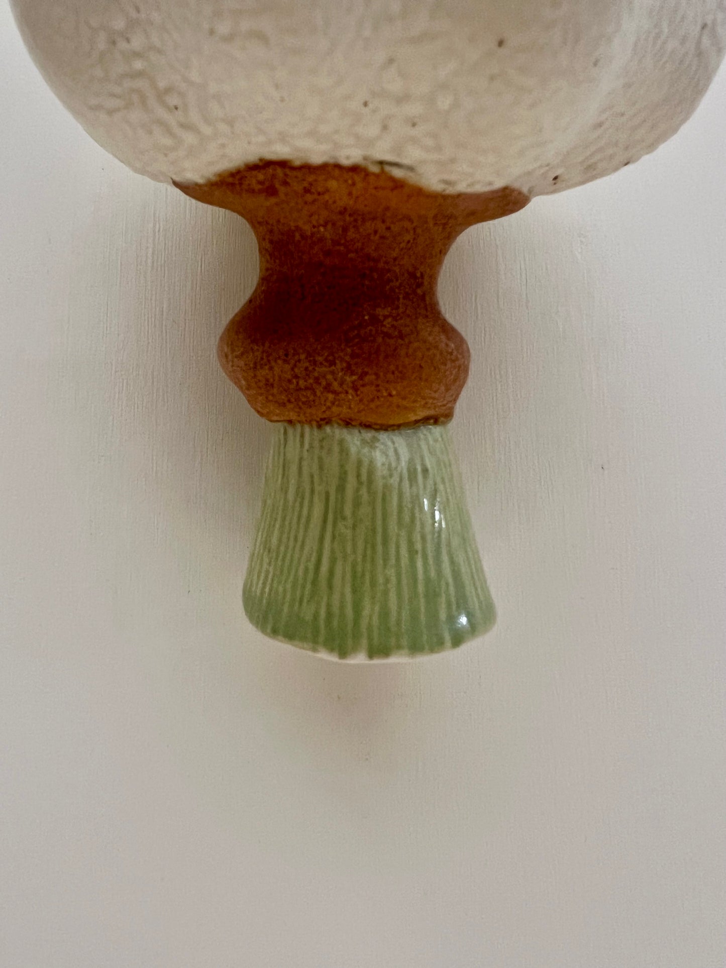 zoom in detail the stem