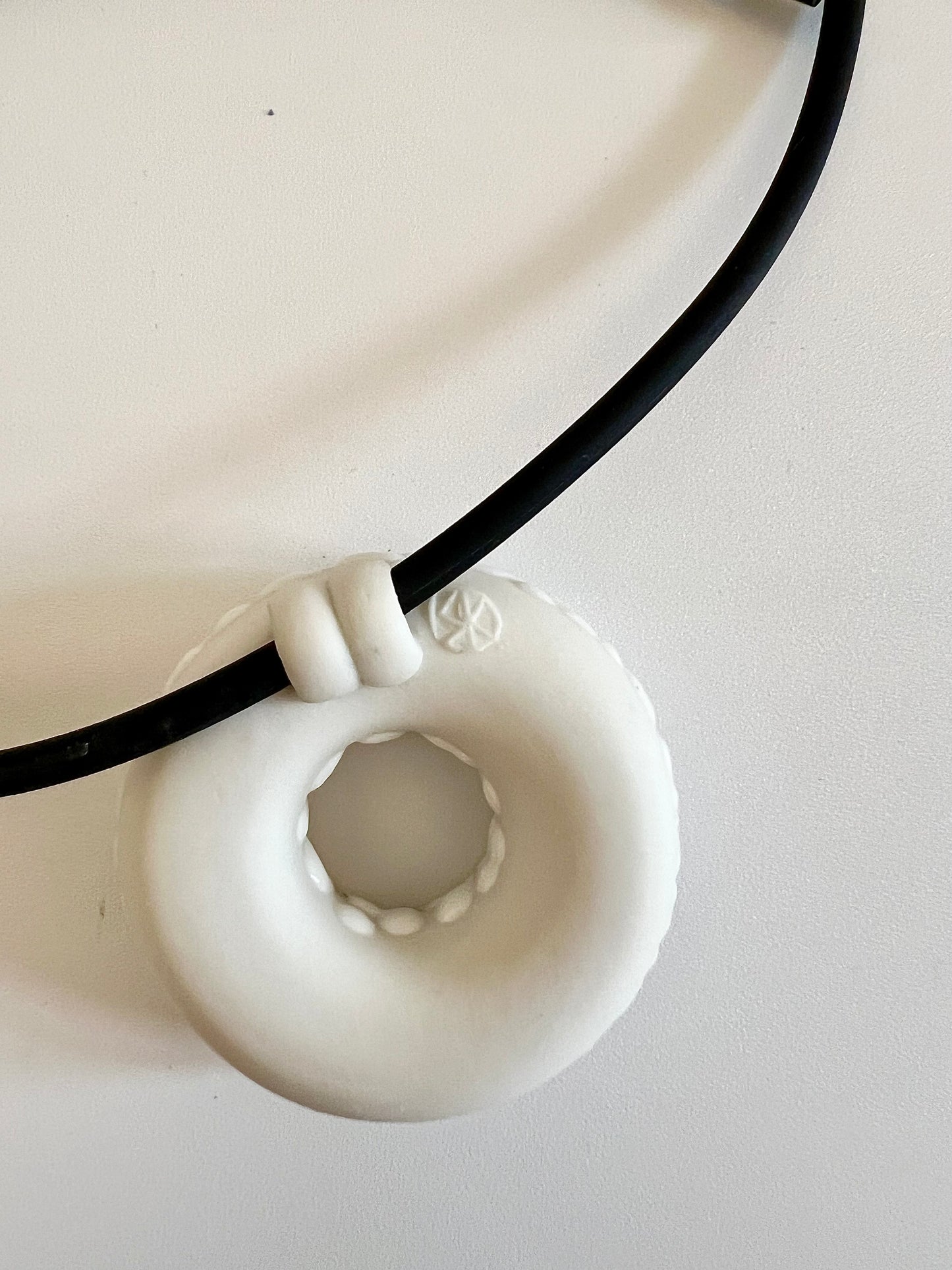 HALO - White Crawling Gold Aperture Pendant