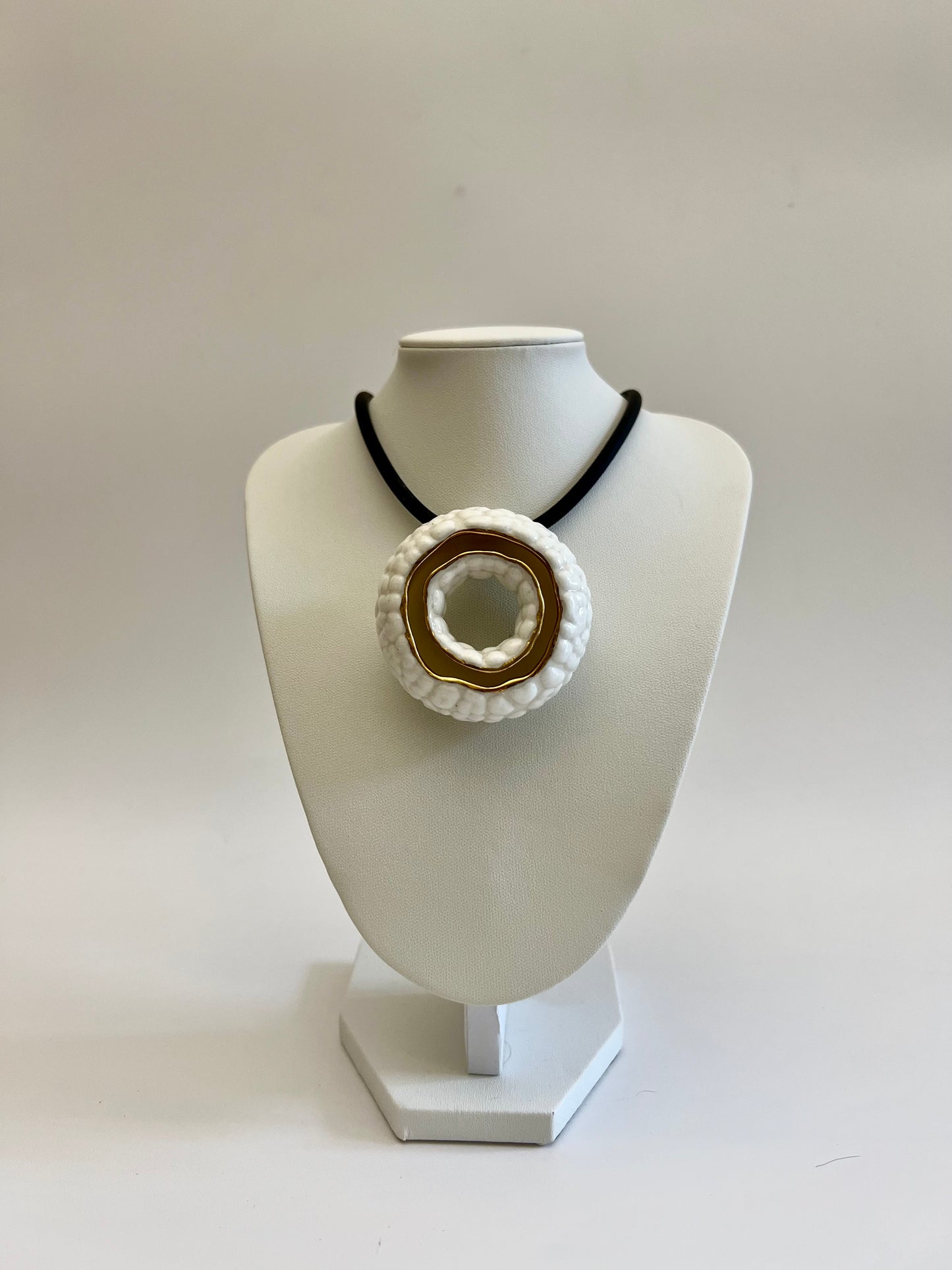 HALO - White Crawling Gold Aperture Pendant