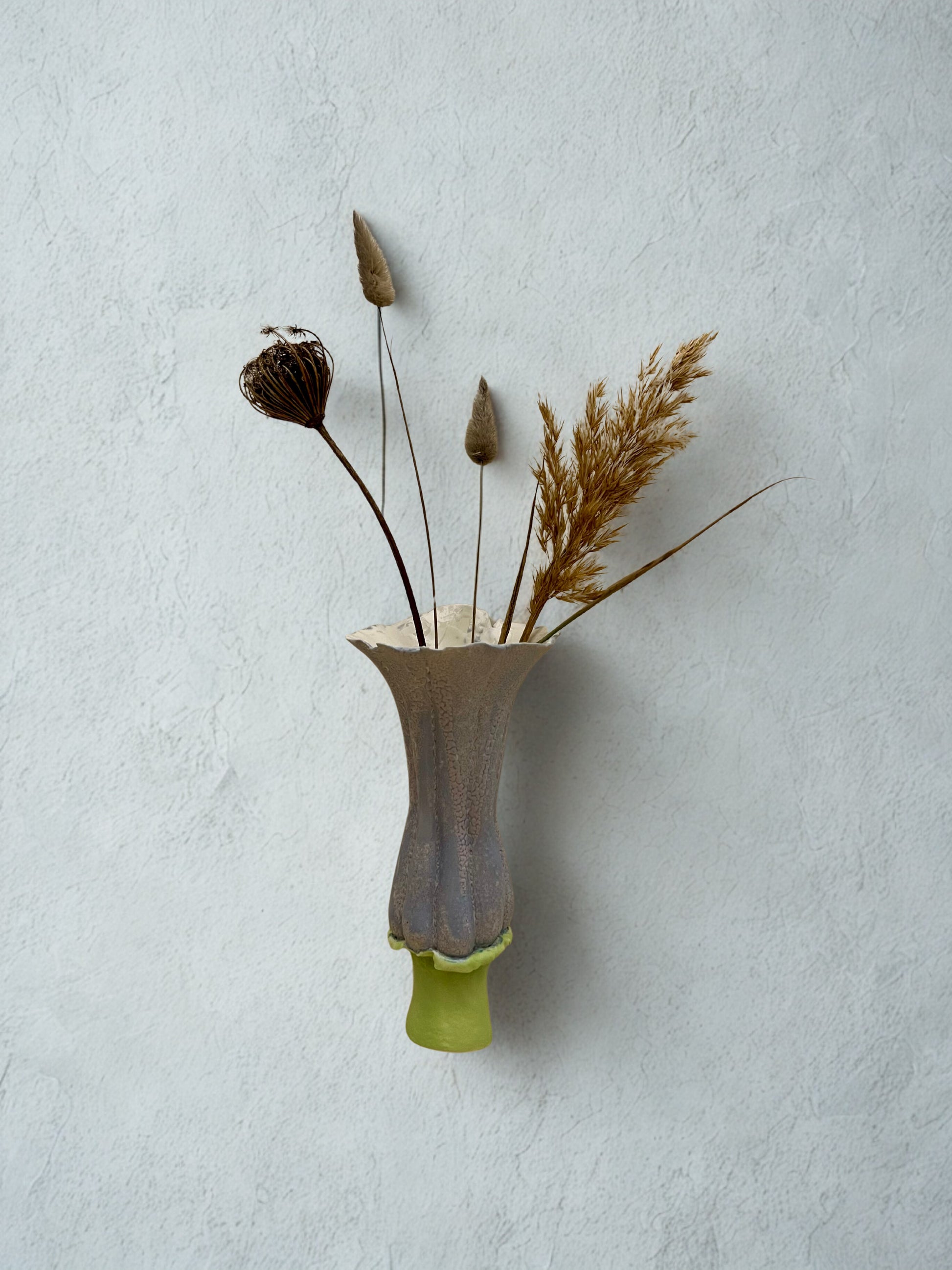 Overall view with object attached to wall