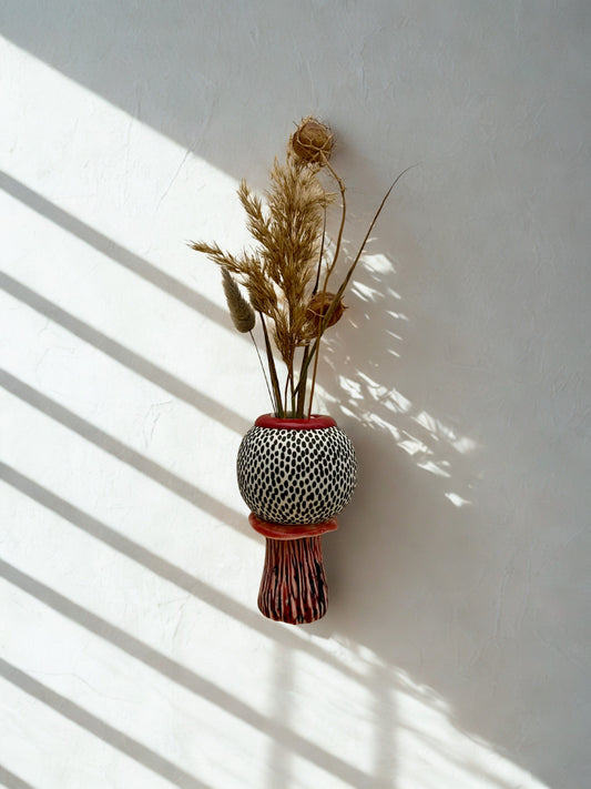 Overall view with object attached to wall